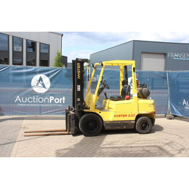 1997 Hyster H3.00XM-49151075