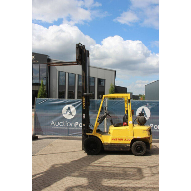 1997 Hyster H3.00XM-49151105
