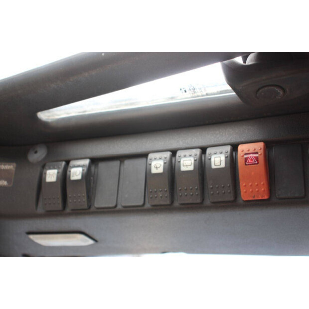 2012 Fenwick-Linde H18T-01-49151174