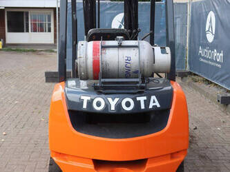 2018-toyota-02-8fgf25-49151184