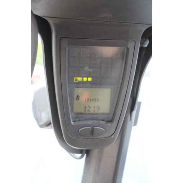 2015 Fenwick-Linde H20T-01-49151245