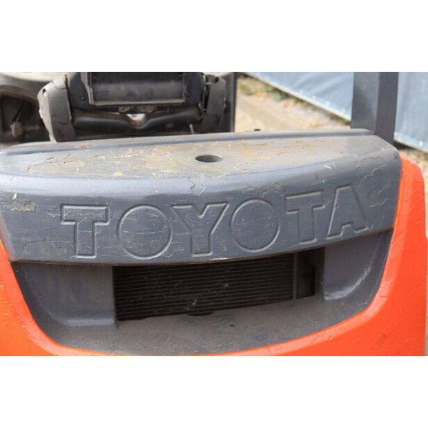 2013 Toyota 02-8FDF18-49151271