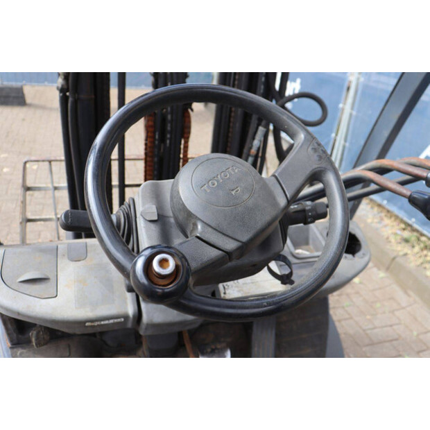 2013 Toyota 02-8FDF18-49151278