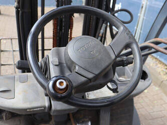 2013-toyota-02-8fdf18-1489344-49151278