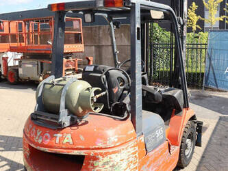 2011-toyota-42-7fgf25-1489345-49151295