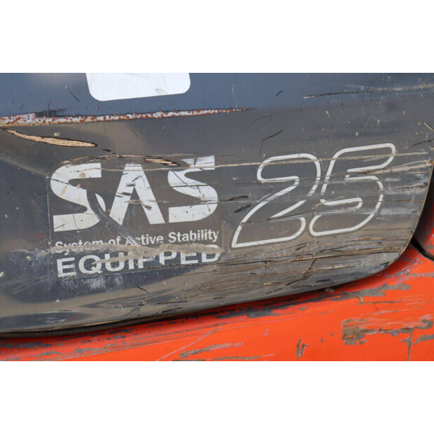 2011 Toyota 42-7FGF25-49151306