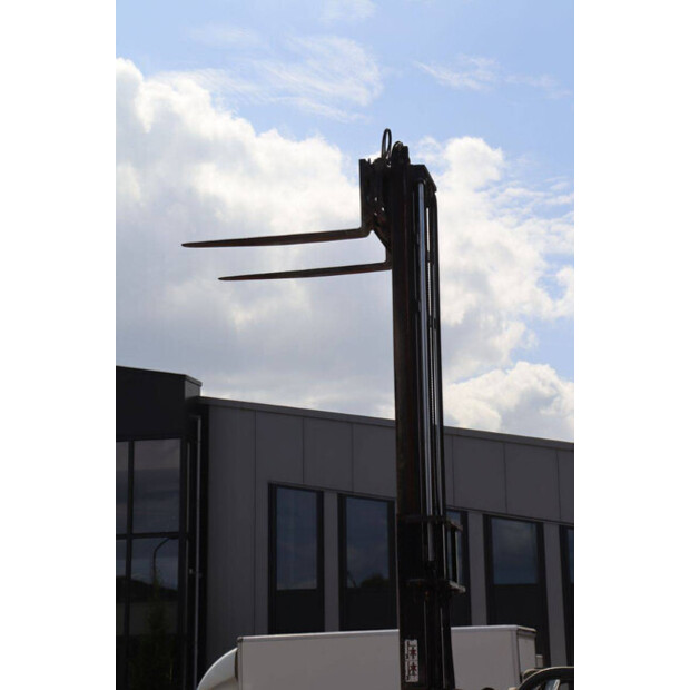 2011 Toyota 42-7FGF25-49151330