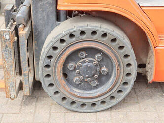 2000-toyota-62-7fdf30-1489352-49151517