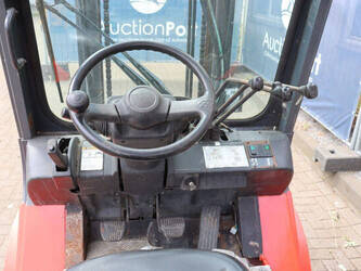 2000-toyota-62-7fdf30-1489352-49151523