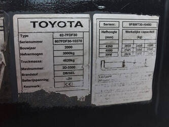 2000-toyota-62-7fdf30-1489352-49151536