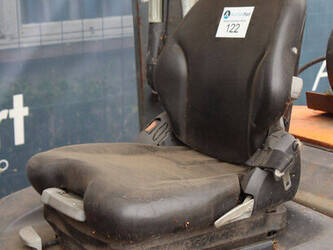 2004-toyota-42-7fgf25-1489359-49151723