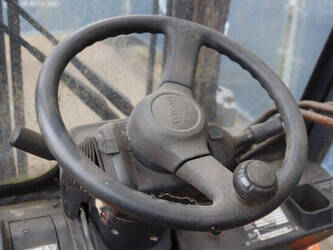 2004-toyota-42-7fgf25-1489359-49151726