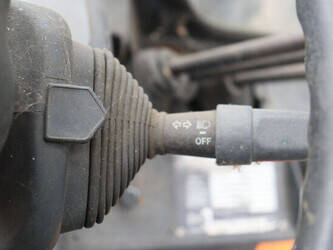 2004-toyota-42-7fgf25-1489359-49151730