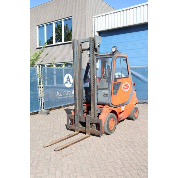 1997 ليندي H25T-03-49152150