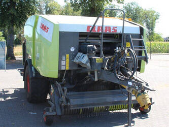 2011-claas-rollant-455-49152247