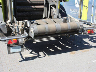 2011-claas-rollant-455-49152258