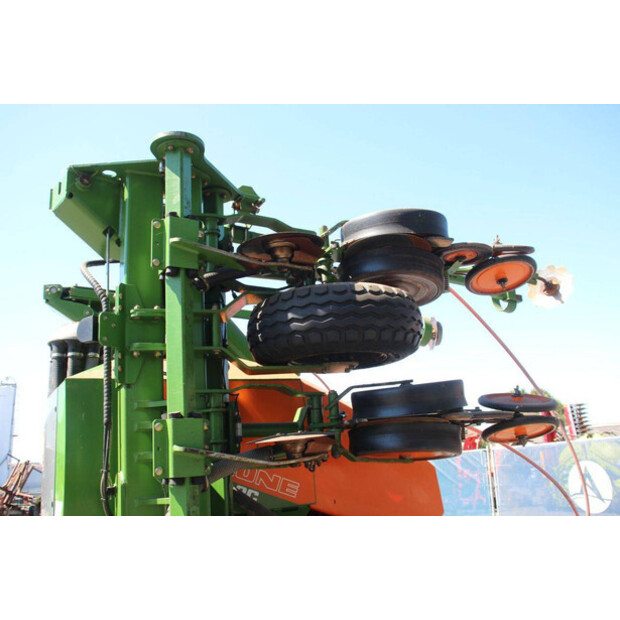 2014 Amazone EDX 6000-2C-49152298