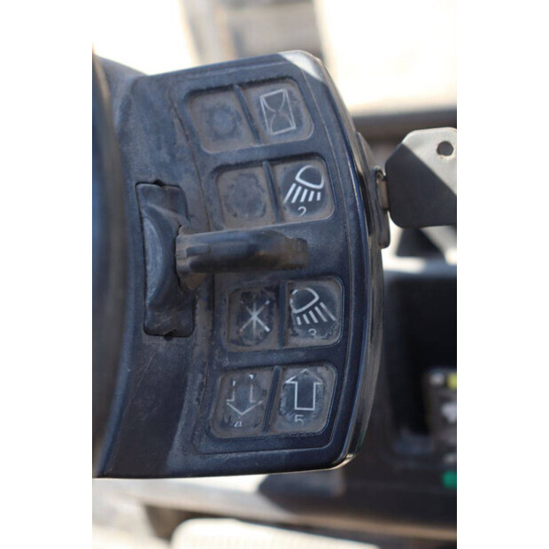 2012 Yale GDP35VX-49152442