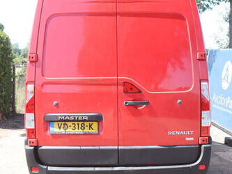2013-renault-master-1489384-49152456