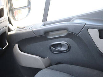 2013-renault-master-1489384-49152477