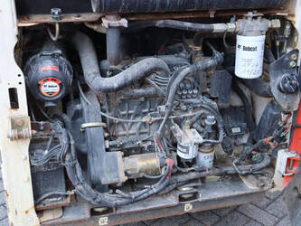 2010-bobcat-s100-1489388-49152634