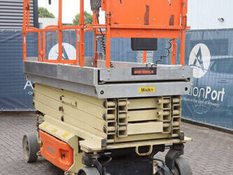 2011-jlg-3246-es-1489393-49152783