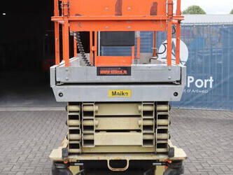 2011-jlg-3246-es-1489393-49152784