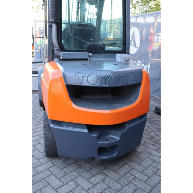 2020 Toyota 02-8FDF30-49152817
