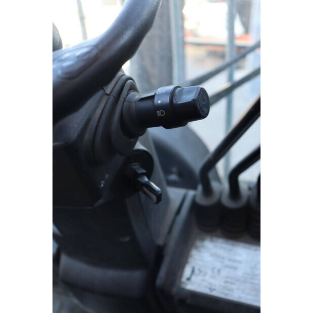 2020 Toyota 02-8FDF30-49152826