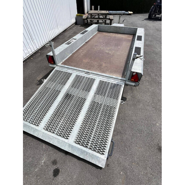 2018 هابرت Indigo LF-2-49152877