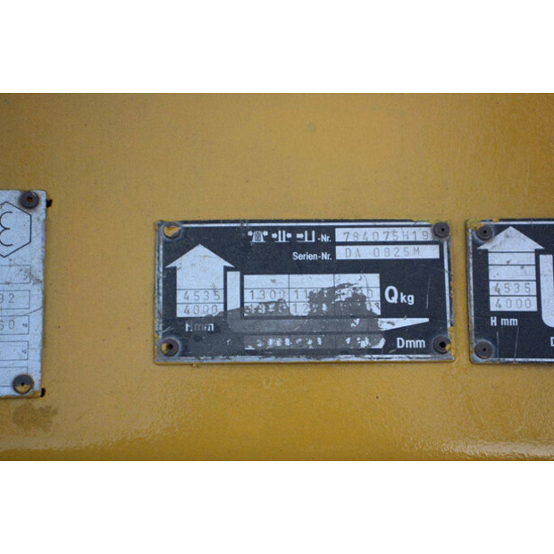 1992 جنجهينريتش TFG15-49152910