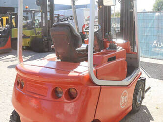 2006-cesab-c4e250v-49153426