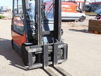 2007-toyota-7fbmf30-1489417-49153461