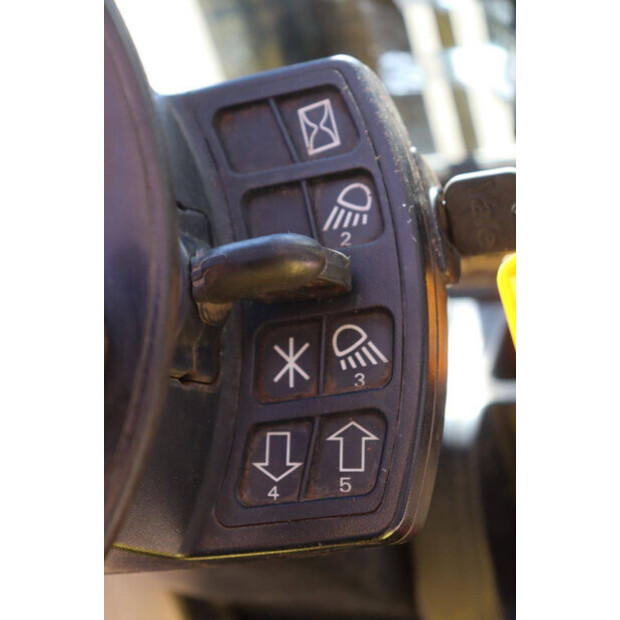 2010 Hyster H2.5FT-49153616