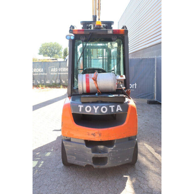 2007 Toyota 02-8FGF30-49153821