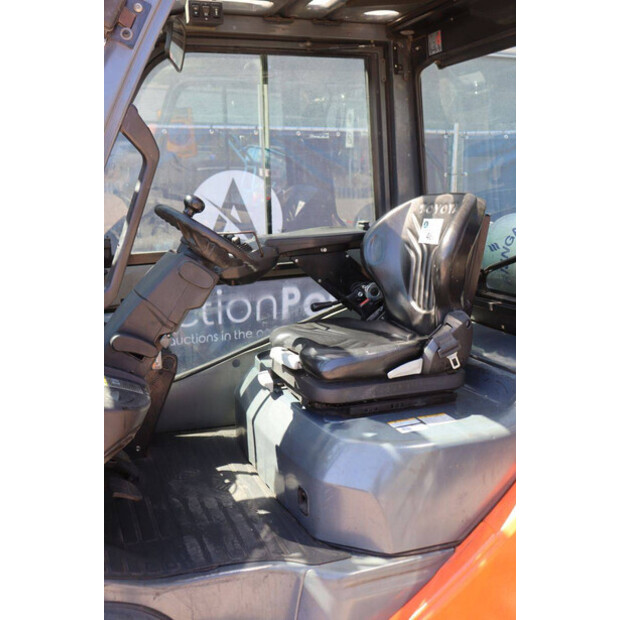 2007 Toyota 02-8FGF30-49153838