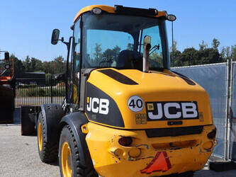 2014-jcb-409-agri-49153859