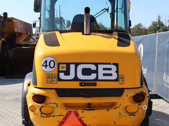 2014-jcb-409-agri-49153860