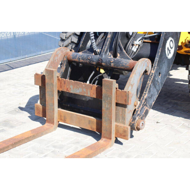 2014 JCB 409 Agri-49153866