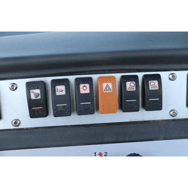 2014 JCB 409 Agri-49153885