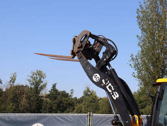 2014-jcb-409-agri-49153893