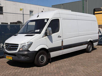 2018-mercedes-benz-sprinter-1489431-49153954