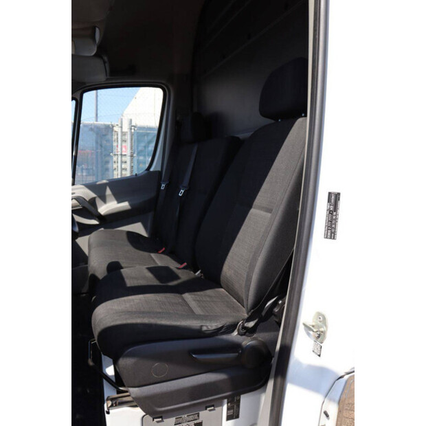 2018 Mercedes-Benz SPRINTER-49153979