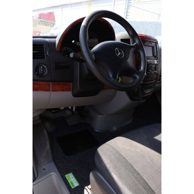 2018 Mercedes-Benz SPRINTER-49153980