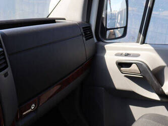 2018-mercedes-benz-sprinter-1489431-49153995