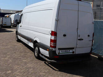 2014-mercedes-benz-sprinter-310cdi-49154000