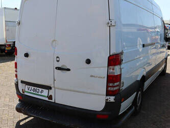 2014-mercedes-benz-sprinter-310cdi-49154002
