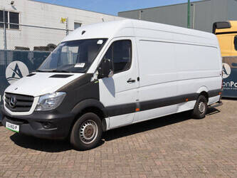 2014-mercedes-benz-sprinter-310cdi-49154005