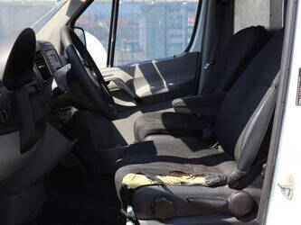 2014-mercedes-benz-sprinter-310cdi-49154025