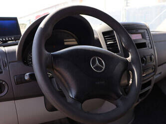 2014-mercedes-benz-sprinter-310cdi-49154030